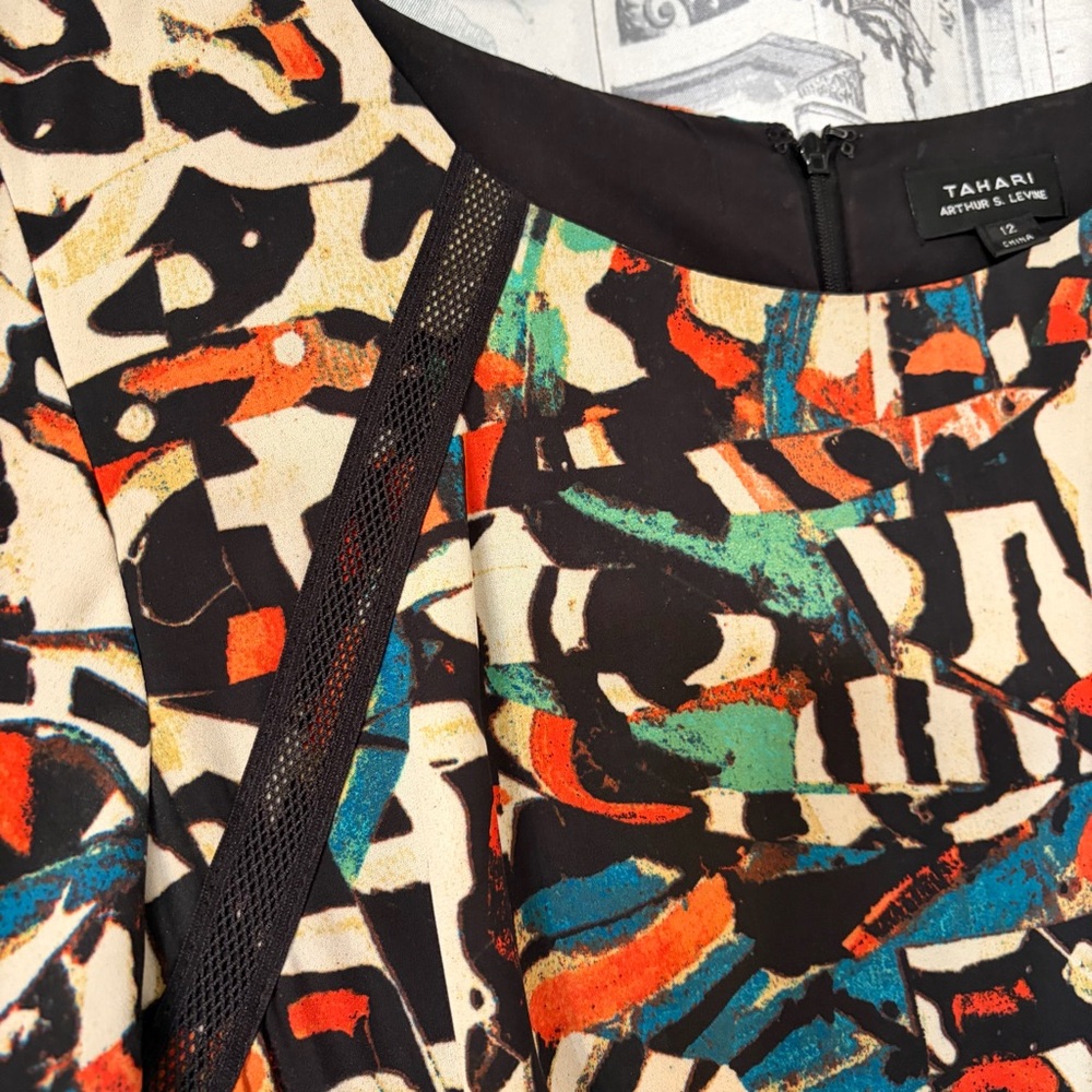 Colorful Abstract Print Dress - Picture 4 of 7